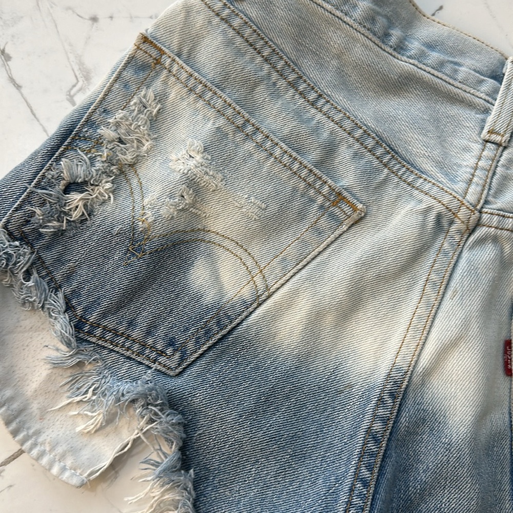 Levi Cut Offs - image 4